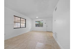 15391 S Dixie Hwy 59 Hwy 59, Palmetto Bay, FL 33157 - MLS#A11844563