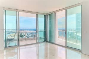 900 Biscayne Blvd 5601, Miami