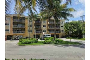 2620 Ne 135th St 431, North Miami