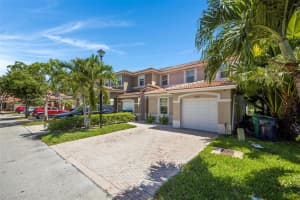 16580 SW 47th Ter, Miami, FL 33185 Sold 09/02/25