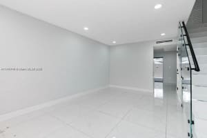 5431 W 22nd Ct 107 Hialeah, FL 33016 - MLS#A11844744