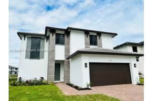 5032 Frattina St, Ave Maria