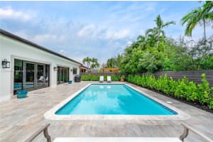 117 S Royal Poinciana Blvd, Miami Springs, FL 33166 - MLS#A11844845