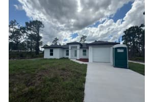 322 Mcarthur Lehigh Acres, FL 33974 - MLS#A11844847