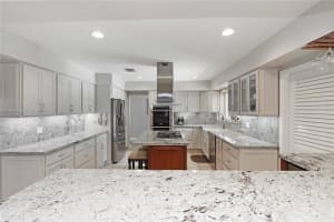 1047 Adams St Hollywood, FL 33019 - MLS#A11844865