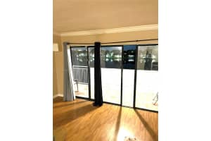 9359 Fontainebleau Blvd F301, Miami