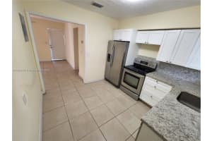 317 Se 2nd St 3 Hallandale Beach, FL 33009 - MLS#A11844878