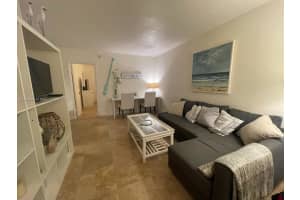 100 Sunrise Dr 27, Key Biscayne