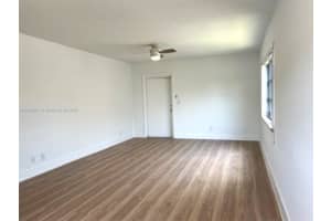 270 NE 40 Street 27, Oakland Park, FL 33334 - MLS#A11844901