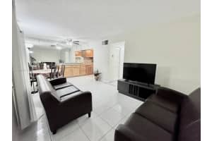2145 Pierce St 122 Hollywood, FL 33020 - MLS#A11844973