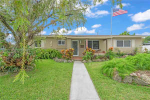 9880 Jamaica Dr Cutler Bay, FL 33189 - MLS#A11844983