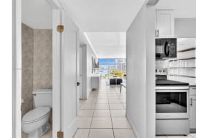 400 Leslie Dr 616, Hallandale Beach, FL 33009 - MLS#A11845012