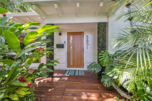 5851 SW 49th St, Miami, FL 33155 - MLS#A11845070
