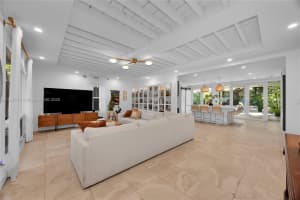 5851 SW 49th St, Miami, FL 33155 - MLS#A11845070