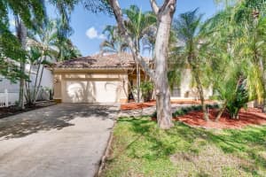 11675 Berry Dr, Cooper City, FL 33026 - MLS#A11845098