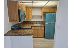 8001 W 6th Ave C Hialeah, FL 33014 - MLS#A11845122