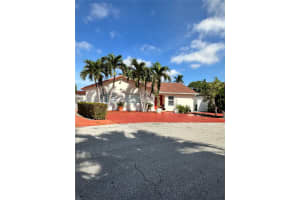 9857 Sw 7th St, Miami