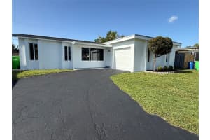 8981 Nw 24th St Sunrise, FL 33322 - MLS#A11845149