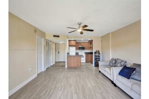 4152 Inverrary Dr 206 Lauderhill, FL 33319 - MLS#A11845175