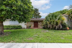 10415 Sw 87th Ave, Miami