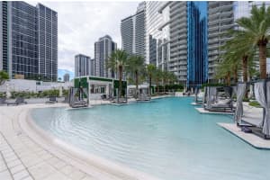 851 Ne 1st Ave 1410, Miami