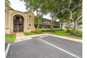 4630 Nw 102nd Ave 203-15, Doral