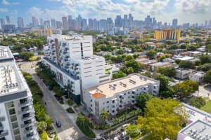 1060 NW 7th St 101, Miami, FL 33136 Sold 11/03/25