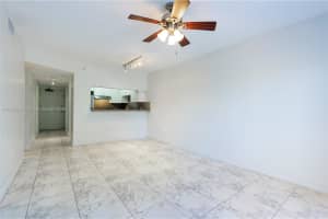 1060 NW 7th St 101, Miami, FL 33136 Sold 11/03/25
