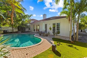 810 NE 21st Dr, Wilton Manors, FL 33305 - MLS#A11845246