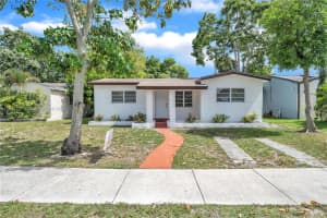 2814 Mayo St, Hollywood
