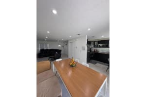 2475 Nw 55th St, Miami
