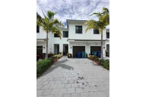 10943 SW 233rd St, Princeton, FL 33032, Sold 08/26/25