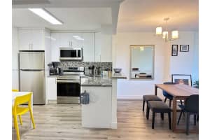 2780 Ne 183rd St 415, Aventura