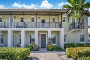 1302 Sw 147th Ter, Pembroke Pines