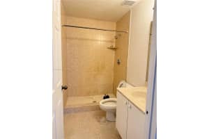 117 Se 3rd Ave 4 Hallandale Beach, FL 33009 - MLS#A11845404