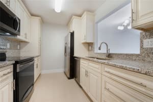 7424 Sw 106th Pl Miami, FL 33173 - MLS#A11845456
