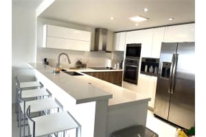 2780 Ne 183rd St 1403, Aventura