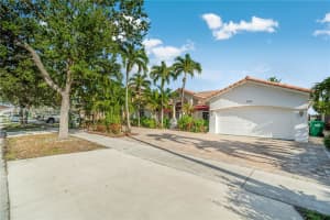 15114 Sw 35th Ter, Miami