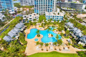 50 S Pointe Dr 704, Miami Beach, FL 33139 - MLS#A11845498