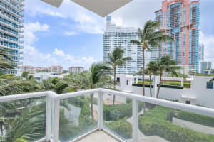50 S Pointe Dr 704, Miami Beach, FL 33139 - MLS#A11845498
