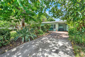 2421 Ne 10th Ave, Pompano Beach
