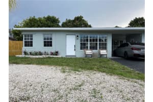 2731 Ne 11th Ter, Pompano Beach
