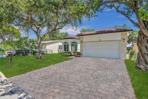 2831 NW 6th Ct, Fort Lauderdale, FL 33311 - MLS#A11845575