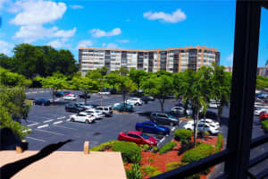900 Saint Charles Pl 316 Pembroke Pines, FL 33026 - MLS#A11845579