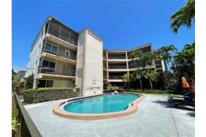 2420 Diana Dr 203 Hallandale Beach, FL 33009 - MLS#A11845600