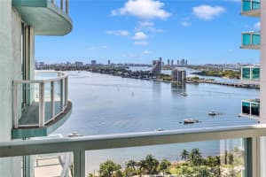 1900 N Bayshore Dr 2003, Miami