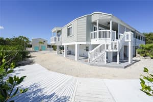 104 52nd Street Ocean Marathon, FL 33050 - MLS#A11845609