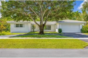 5520 Sw 5th St, Plantation