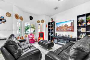 1942 Se 23rd Ter, Homestead