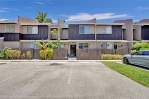 1359 Sussex Dr North Lauderdale, FL 33068 - MLS#A11845750